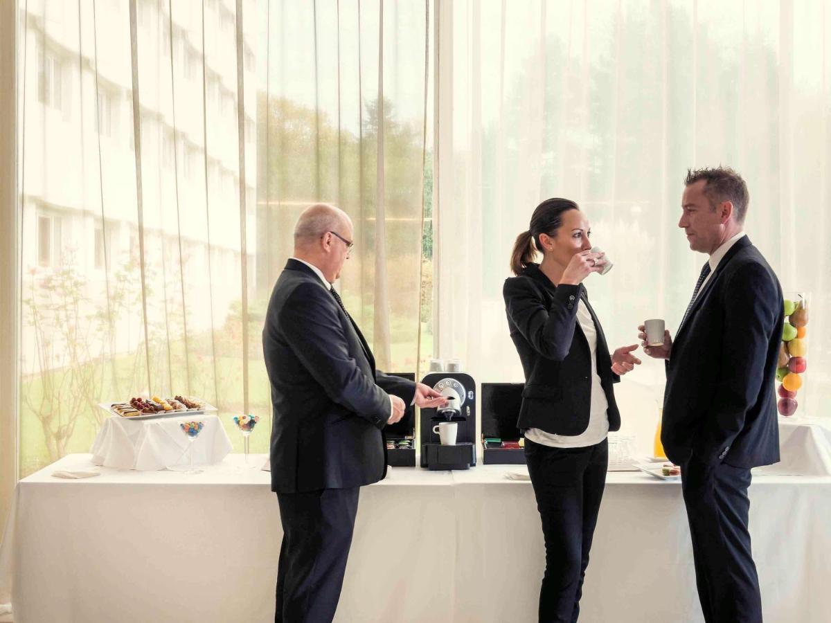 Mercure Paris Le Bourget Aeroport Ле Блан-Менил Екстериор снимка