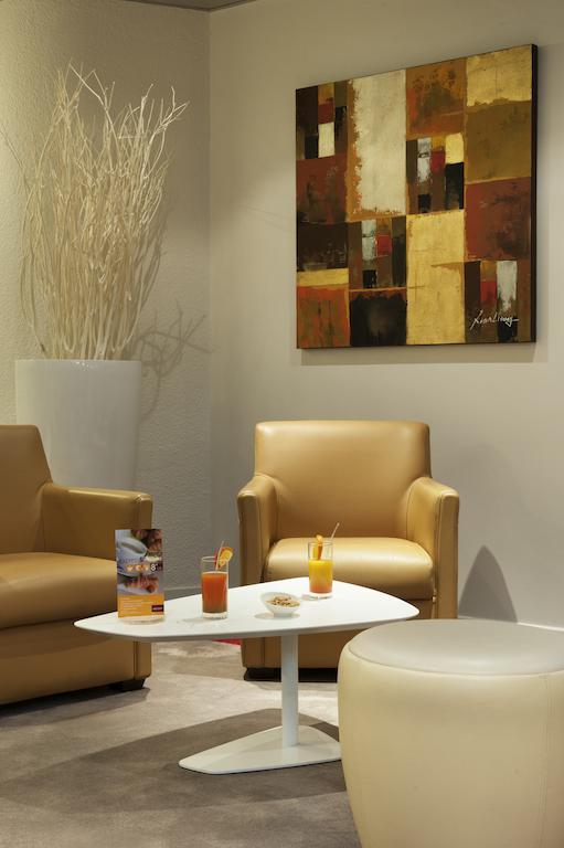 Mercure Paris Le Bourget Aeroport Ле Блан-Менил Екстериор снимка