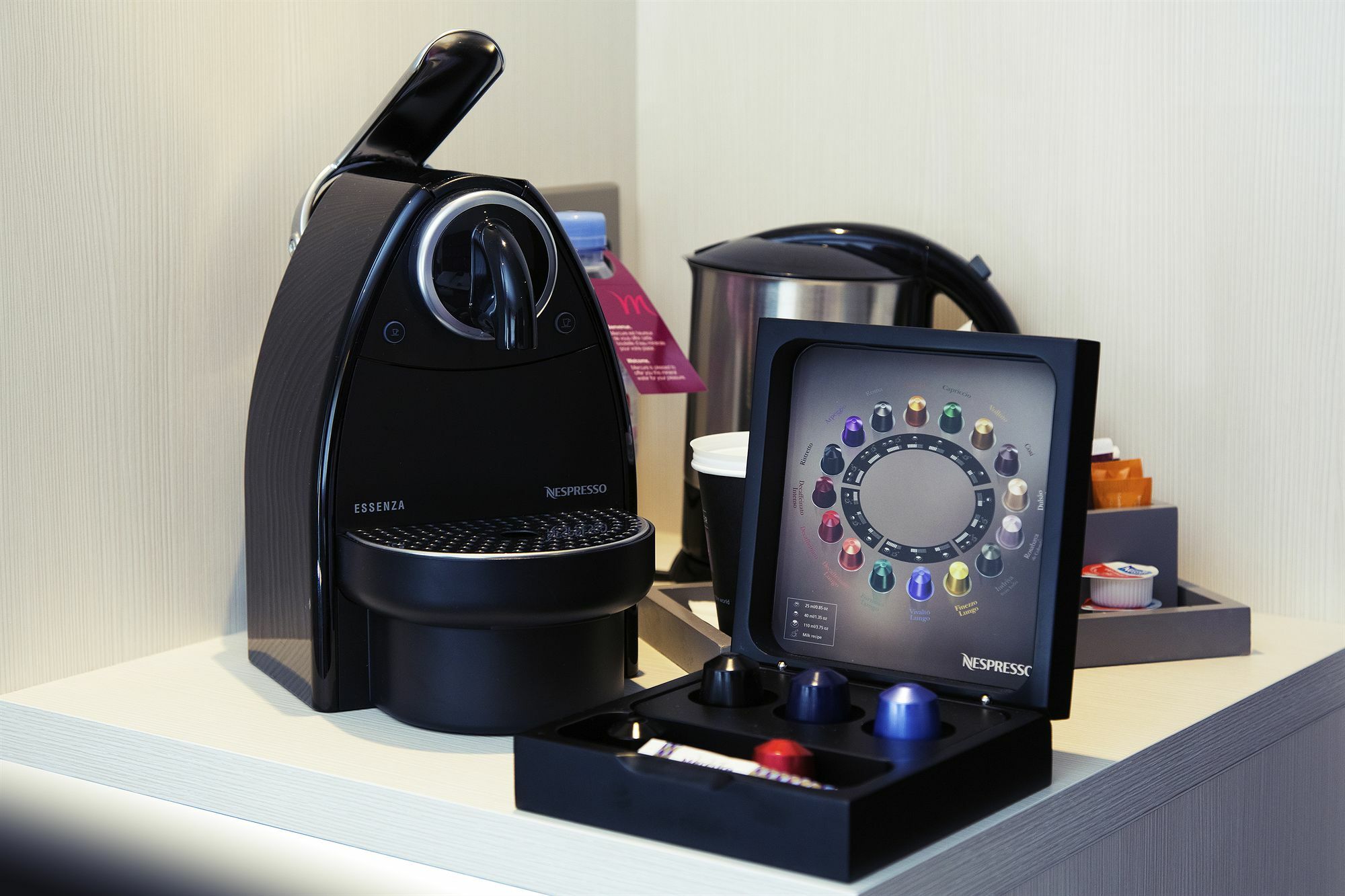 Mercure Paris Le Bourget Aeroport Ле Блан-Менил Екстериор снимка