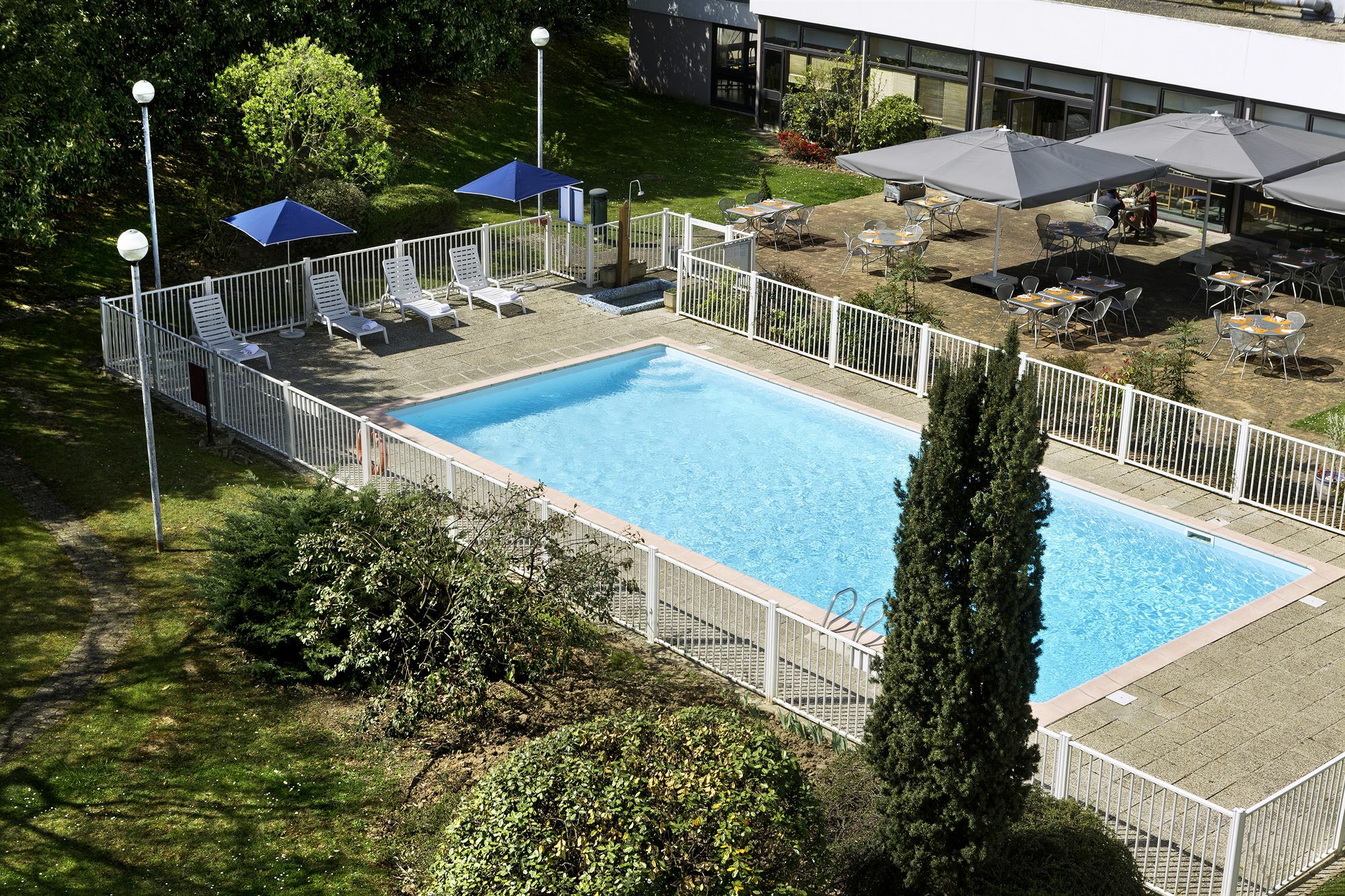 Mercure Paris Le Bourget Aeroport Ле Блан-Менил Екстериор снимка