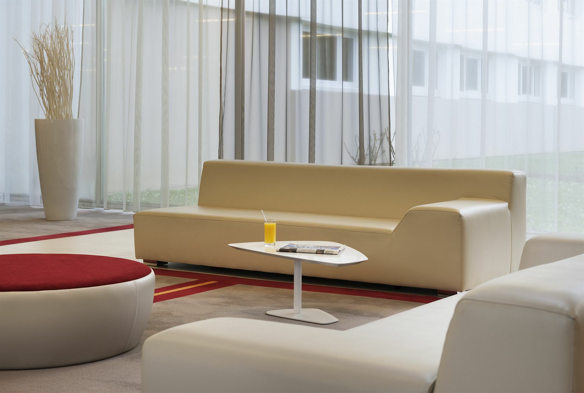 Mercure Paris Le Bourget Aeroport Ле Блан-Менил Екстериор снимка